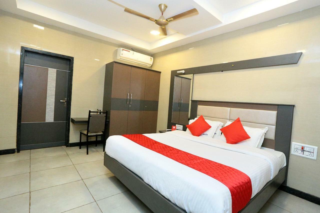 Oyo 18808 Hotel Rsn International Rāmeswaram Esterno foto